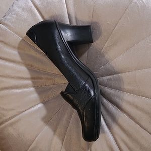 Naturalizer Liora Women 10 super comfy black high block heel leather dress shoes